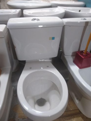 Twyford toilet