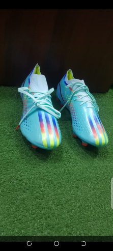 Football shoes