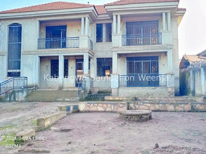 Flat house on shell for sale in bulenga