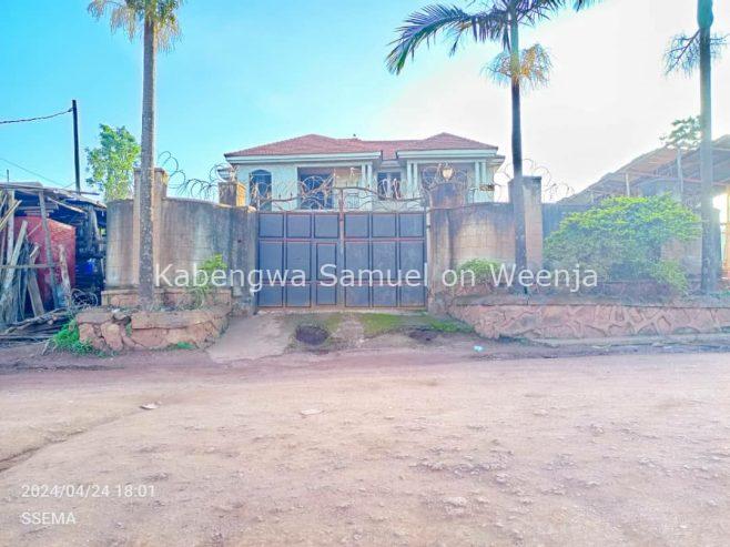 Flat house on shell for sale in bulenga