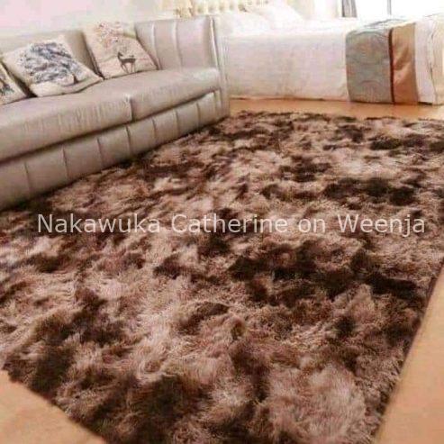 Fluffy medium center carpet